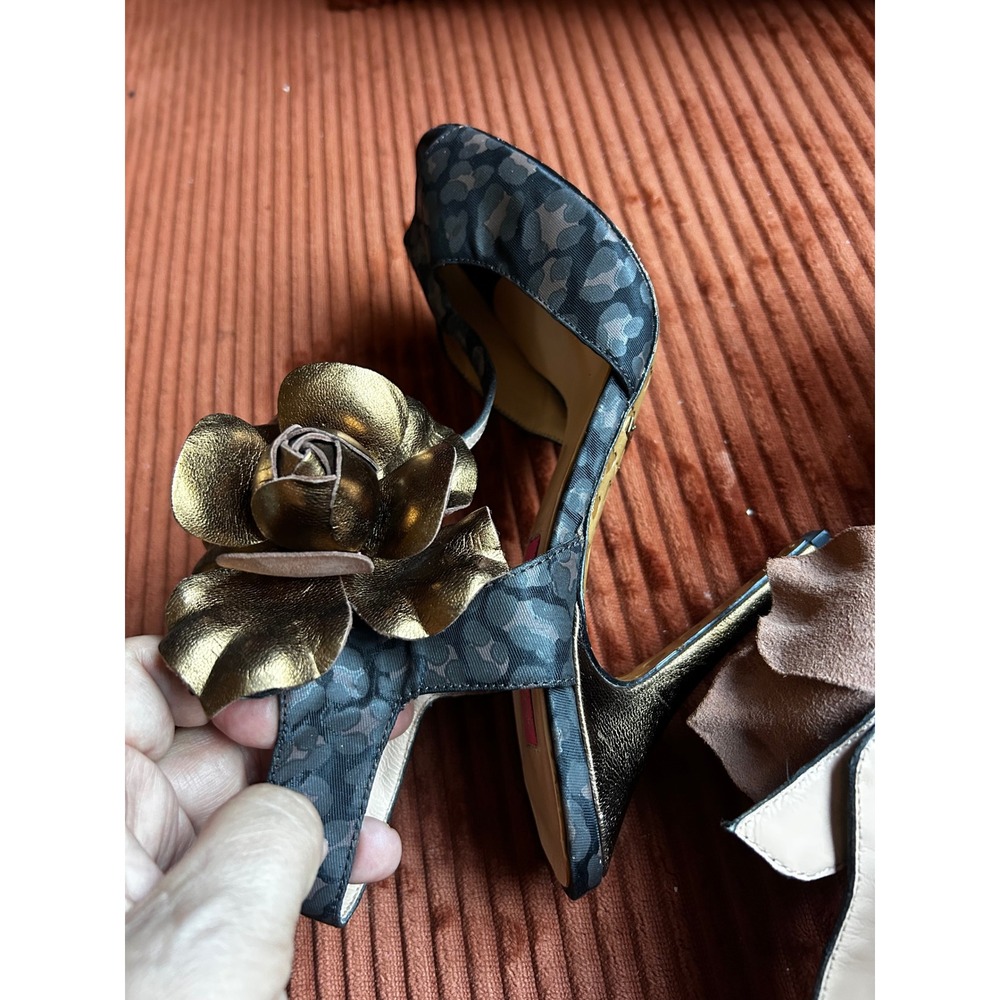 Betsey Johnson Heels Womens Size 9 Blue Leopard Good Metallic Rose T-Strap - Picture 7 of 8